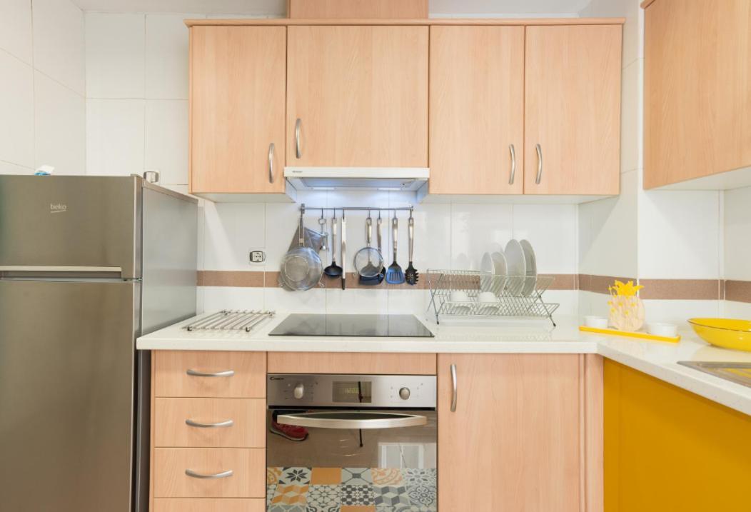 Charming Apartment On The Beach - Pool And Parking Málaga Exteriör bild